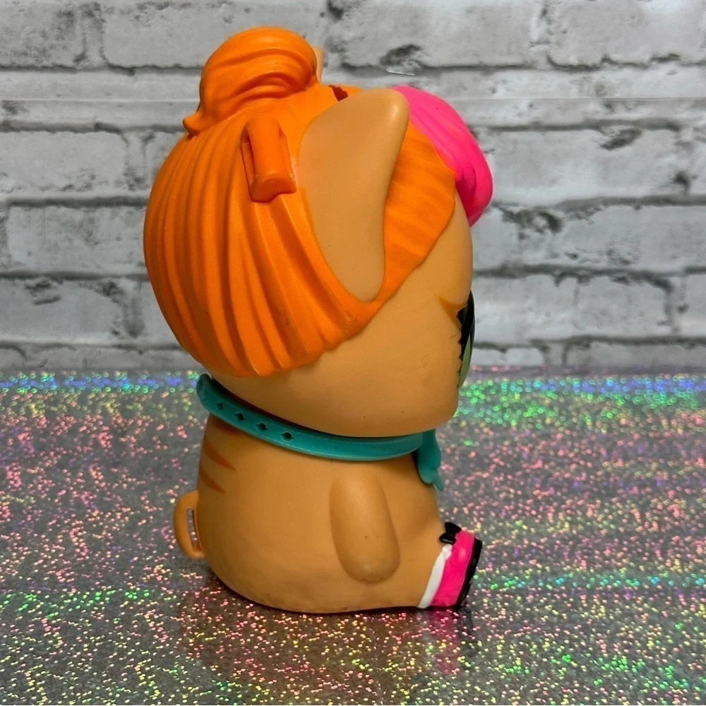 L.O.L. Surprise! LOL NEON KITTY Biggie Pet Coin Bank with Collar 7 Inches
